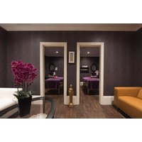 Luenire Spa at The 4*Lansbury Hotel: Couples 1-Hour Pamper Package with Refreshments, Leisure Access & Voucher - Canary Wharf, London | Things To Do