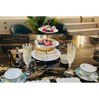 5* Spa Day with Choice of Massage, Spa Access, Bubbly & Afternoon Tea - Euphoria, Bank | Things To Do