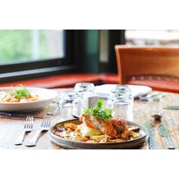 Lakeside Express Spa Day for 1 or 2 with 25 Min Treatment, 1-Course Lunch & Prosecco | Things To Do