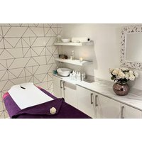 Luxurious 60 Minute Expert Facial - Edinburgh City Centre | Wowcher