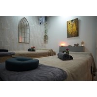 EARLY BIRD! 60 or 90-Minute Couples Massage of Choice - MeTimeOff Mind and Body Care, Millbank | Things To Do