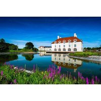 4* Family-Friendly Aparthotel with Pool Near Disneyland Paris & Park Ticket | Wowcher