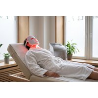 Hydrafacial with Deep Extractions & LED Therapy - 1 or 2 Sessions | Things To Do