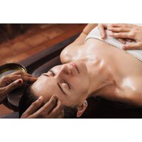 Relaxing 30-Minute Indian Head, Neck & Shoulder Massage Session | Things To Do