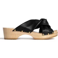 Yuri clogs