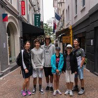 Auckland Small-Group Walking Tour with Treats