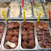 Dessert and Cakes Tasting and Sightseeing Tour in Rome