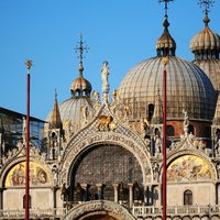 St Marks Basilica Skip-the-Line Tour and Venice Gondola Ride