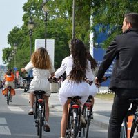 Paris: City Highlights Bike Tour