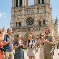 Notre Dame: Exterior Guided Tour & Unscheduled Entry
