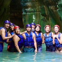 7 waterfalls+typical food