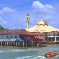 Brunei Full Day City Tour including Tamu Kianggeh, Royal Regalia & Kampung Ayer