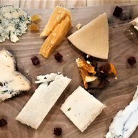 Private Food, Tapas & Wine Tour of Madrid with Customizable Menu All Included