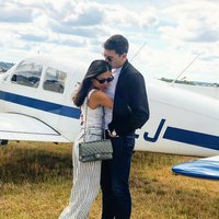 Fly around Paris with a local pilot
