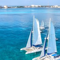 Isla Mujeres tour from Cancún (open bar, lunch )