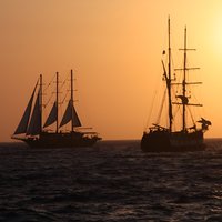 Santorini Volcanic Sunset Cruise