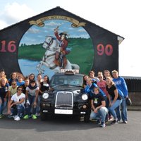 Belfast Black Cab Taxi Private Tour 2hr with Original Guides