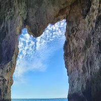 1-Hour Sea Caves and Boat Tour in Ortigia Syracuse