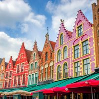 Romantic Bruges: Love Between the Canals Exploration Game