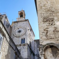 Split Walking Tour with a Licensed Local Guide