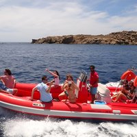 2-Hour Mykonos Private Sea Safari and Snorkeling on a Powerboat