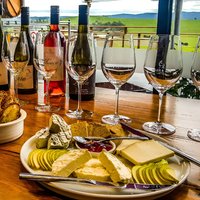 Fun Yarra Valley Wine Tour from Melbourne – Wine, Chocolate & Gin
