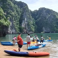 A full day exploring kayaking 3 islands (Talabeng sea cave)