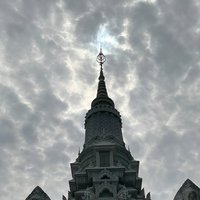 Oudong Mountain History and Pagoda Tour