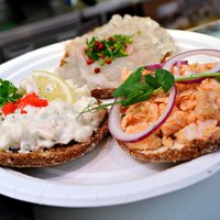 Helsinki Food Experience with Local Tastings and Sparkling wine