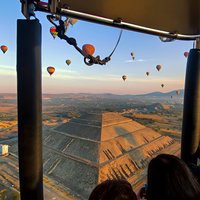 Hot Air Balloon Ride Over Teotihuacán Pyramids from Mexico City