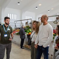Albufeira: A Local Experience w/food tasting & local shops