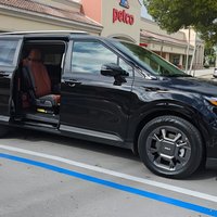 Luxury Transportation Service in Miami