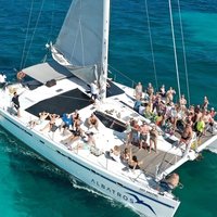 Sail Away Catamaran Day Trip with Snorkeling to Isla Mujeres