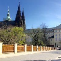 Private Walking Tour in Prague: Prague Castle Exterior with Little Quarter and Old Town with Jewish Quarter