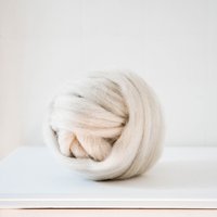 Corriedale Top Wool .75lb (Natural Light)