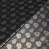 Jacquard - Fleur beige et gris sur fond noir