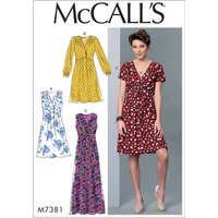 Patron McCall's 7381.Y - Robes