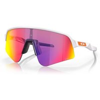 Tredz Limited Oakley Sutro Lite Sweep | Extra 7% off for BC Members, Price match & 365 Day returns
