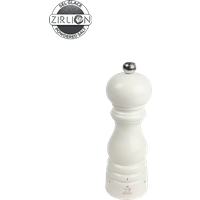 Check out the 18 cm u'Select manual wooden salt mill with its ivory lacquer finish. This mill is a timeless choice for adding an extra touch of classic elegance to your kitchen. Paris u'Select