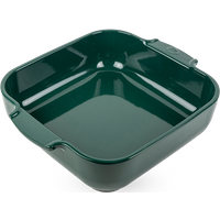 Peugeot's 28 cm square ceramic dish is a must-have for your everyday baking needs. Appolia