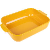 Bring a sunny touch to your table with the saffron yellow ceramic dish from Peugeot. Your guests will be delighted with its generous size and bright finish. This design will guarantee the perfect service from the oven to the table. Appolia