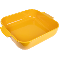 The bright, glazed saffron yellow colour of this ceramic dish for eight to ten people is not only extremely hard-wearing, but also easy to clean, meaning that oven baking is always a joy. Appolia