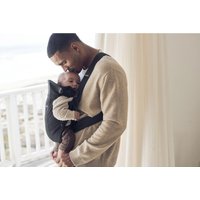 Babybjörn Babytrage Mini Cotton, 2 Tragepositionen