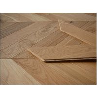 Chêne parquet, Chevron, brossé, vernis mat 14 x 90 x 510 mm, tri naturel (1,836 m² / paquet)