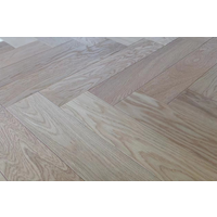 Parquet en chêne à chevrons, brossé et huilé 14 (S) x 90 (L) x 450 mm (L), tri naturel (1,62 m² / paquet)