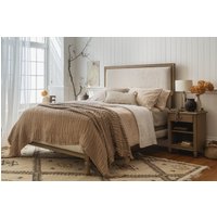 Romeo Socle Bed