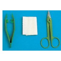 Set per rimozione suture confezionato in blister rigido, contenente forbice, pinza e garza