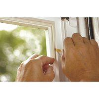 tesa MOLL CLASSIC E-Profil Gummidichtung, braun, 9 mm x 6 m tesa MOLL CLASSIC E-Profil Gummidichtung, braun, 9 mm x 6 m