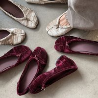 CHIKO Essie Round Toe Block Heels Pumps Shoes