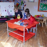 TP Toys Red Oasis Sand and Water Tray TP Toys Red Oasis Sand and Water Tray